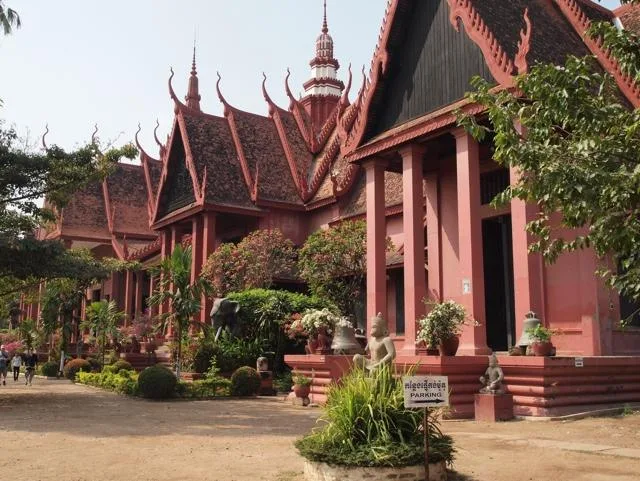 musée des beaux-arts Phnom Penh musée des beaux-arts Phnom Penh