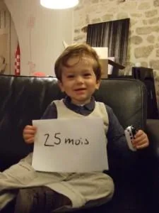 25 mois