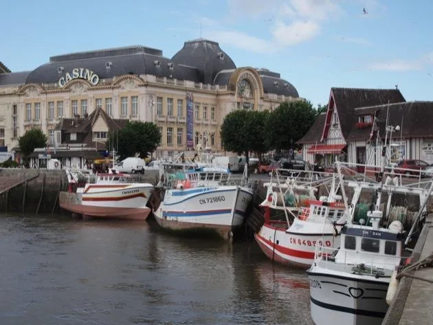 Trouville Port Voyage de port en port