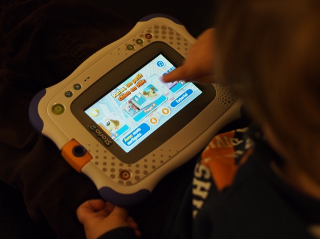 Vtech - 233305 - Storio 2 et générations suivantes - Jeu éducatif - Mes  Comptines Animées Avec Nino Et Nina : : Jeux et Jouets