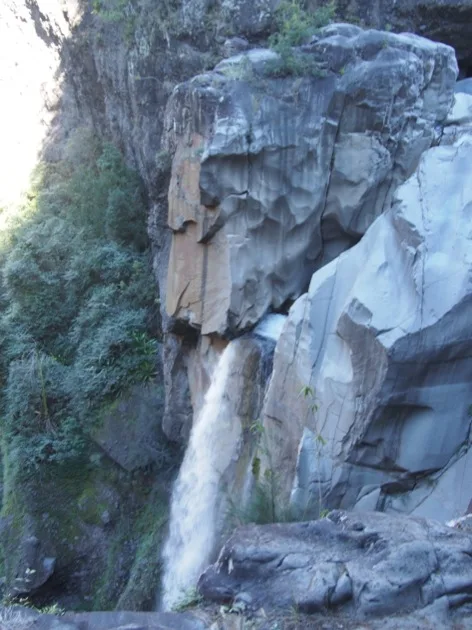 cascadedeBrasRouge 10 cascades de rêve à La Réunion