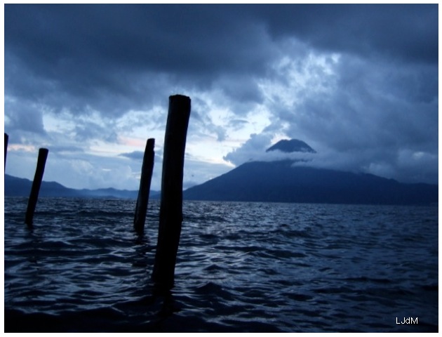 Lago_atitlan