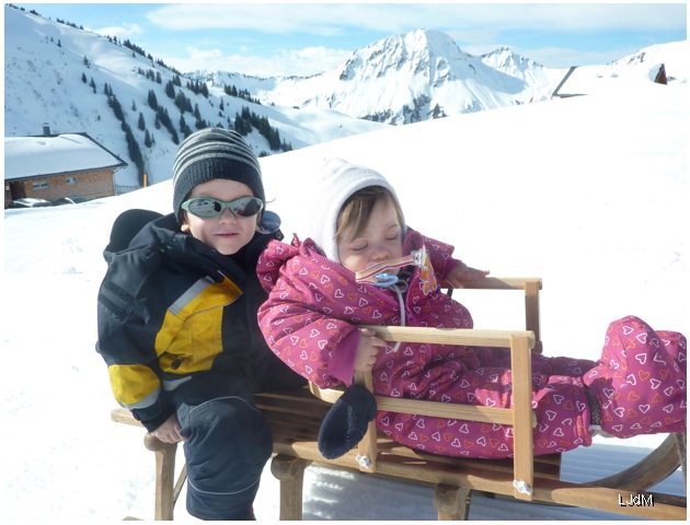 Partir au ski avec de jeunes enfants