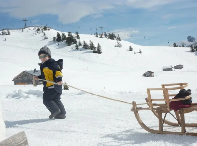 Partir au ski avec de jeunes enfants