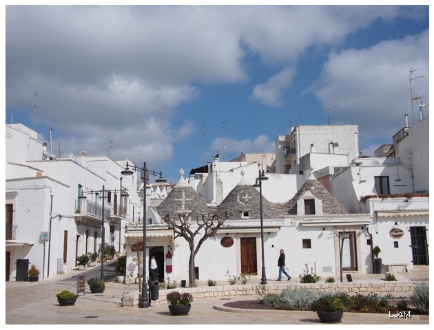 Alberobello3