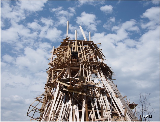 L’artiste japonais Kawamata à La Villette