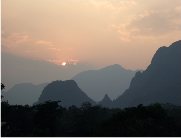 soleil_couchant_vang_vieng