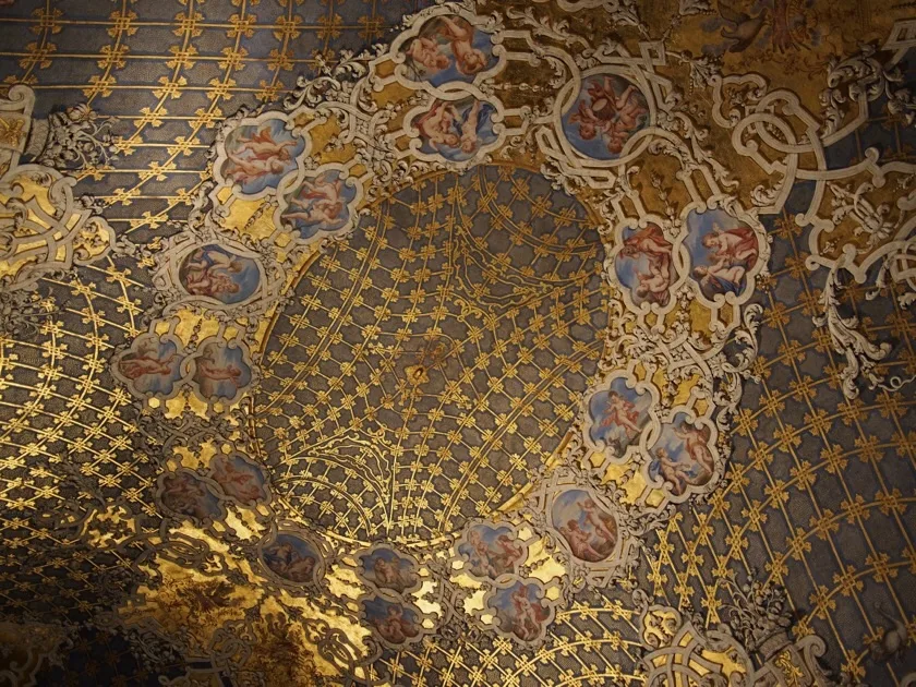 Plafond décoré dans un palais de Turin