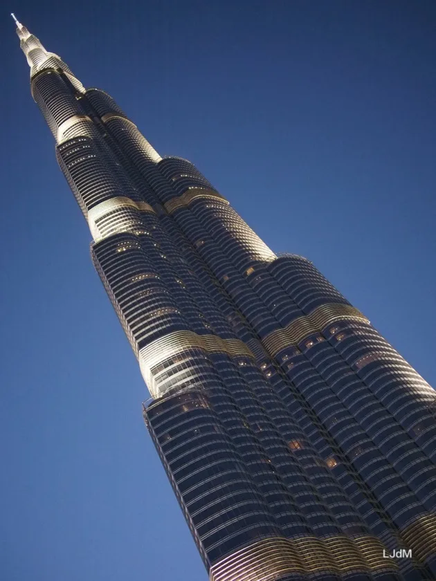 Burj Khalifa vu d'en bas
