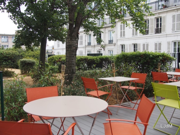 Apéro en famille sur la terrasse du Mercure Paris Montmartre Sacré coeur