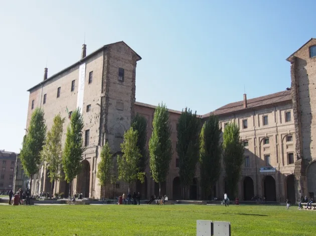 Façade du Palazzo della Pilotta à Parme
