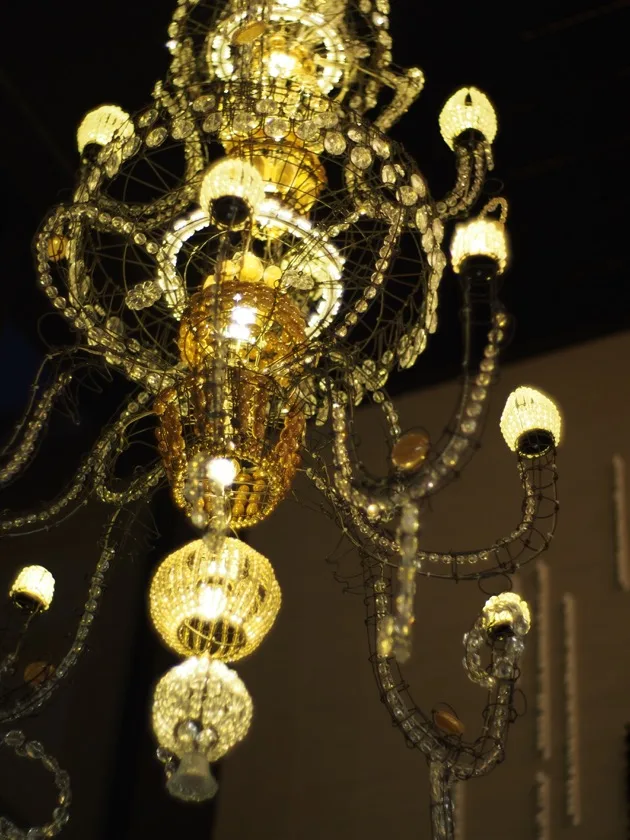 Lustre orné de l'hôtel Trianon Palace