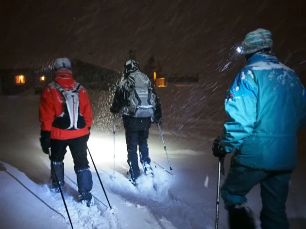 Balade en raquettes aux flambeaux à La Rosière