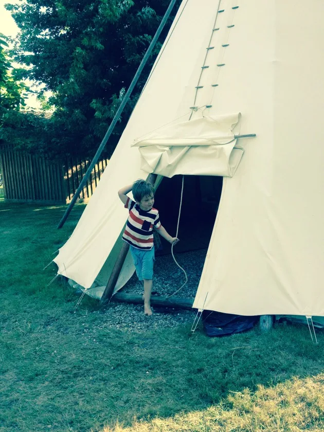 Notre nuit en tipi au Village Western à Hourtin