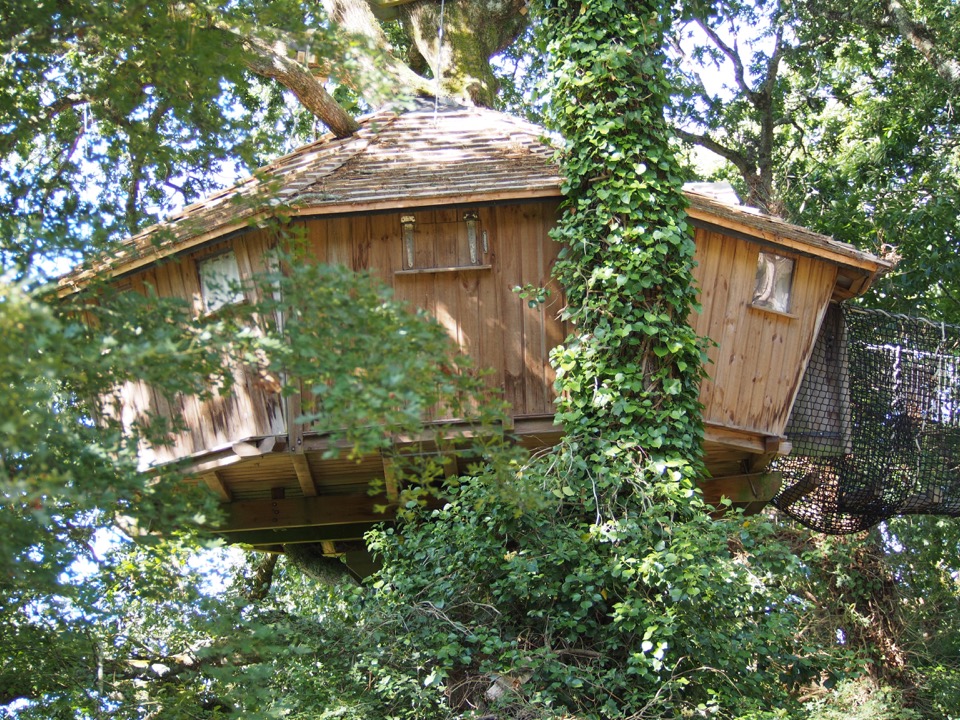 cabane dans les arbres famille nombreuse