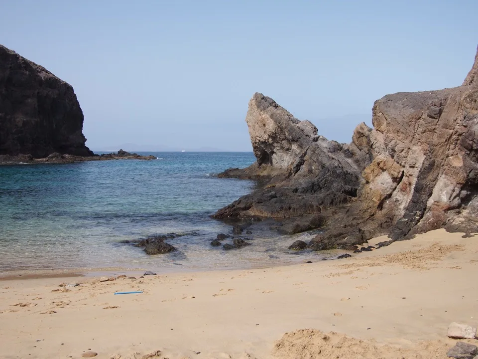 Crique rocheuse à Papagayo