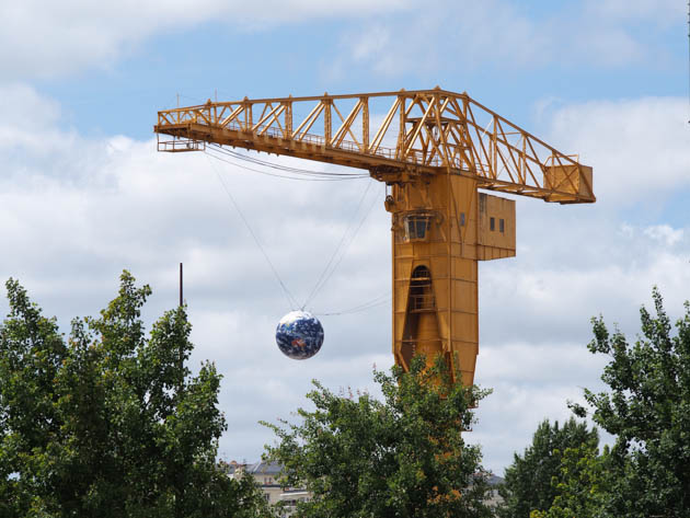 La grue jaune Nantes