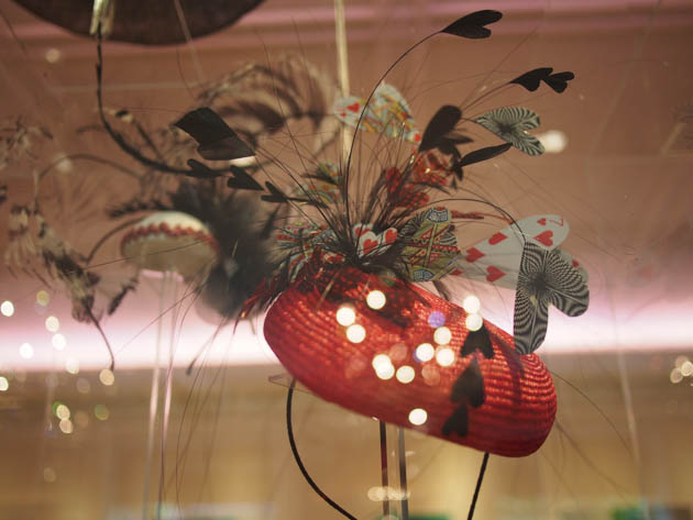 chapeau Alice aux Pays des Merveilles