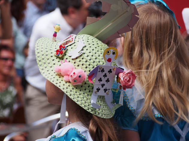 chapeau Alice aux Pays des Merveilles
