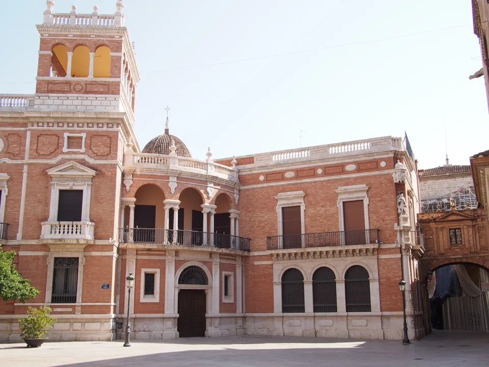 Façade du palais du Marquis de Dos Aguas à Valence
