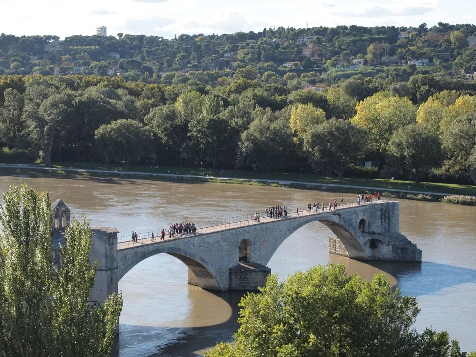 Sur le pont d'Avignon