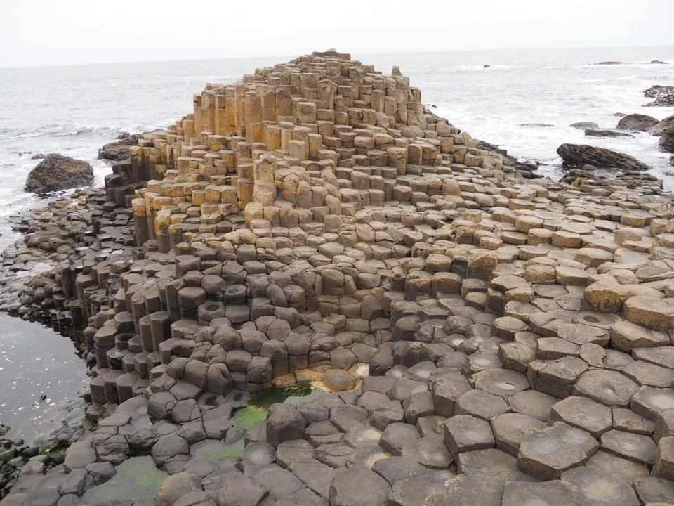 Sechseckige Säulen des Giant's Causeway