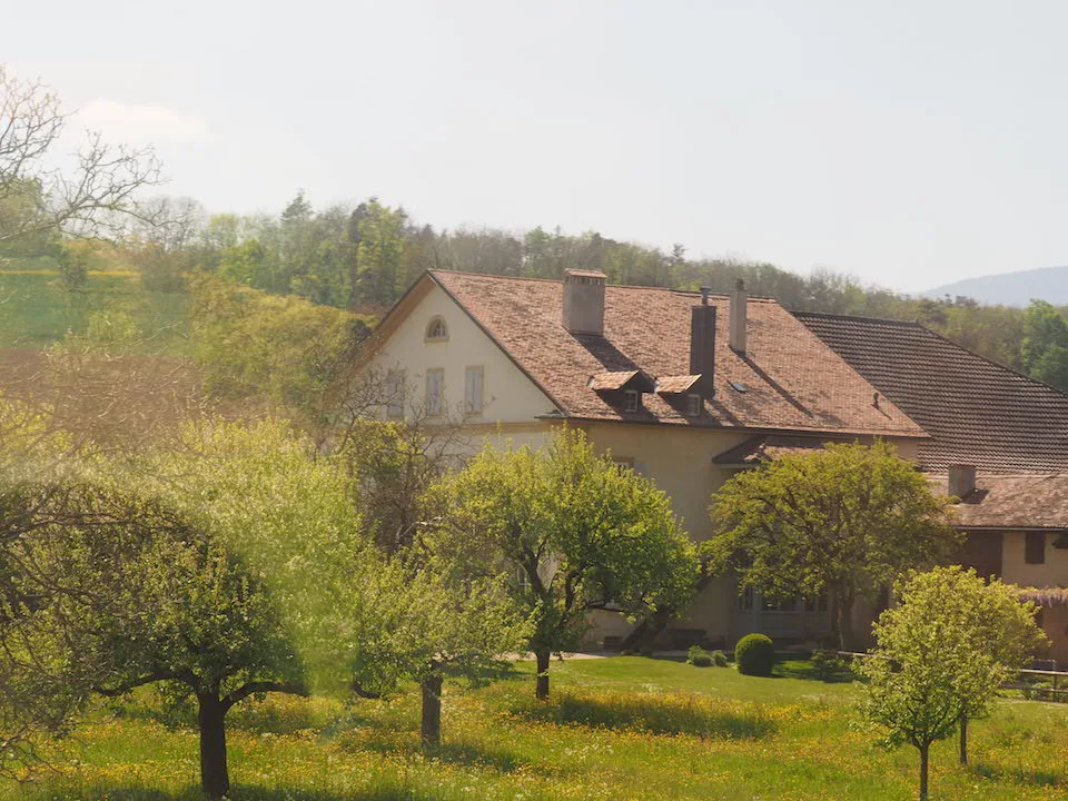 Ferme et verger en campagne proche de Lausanne