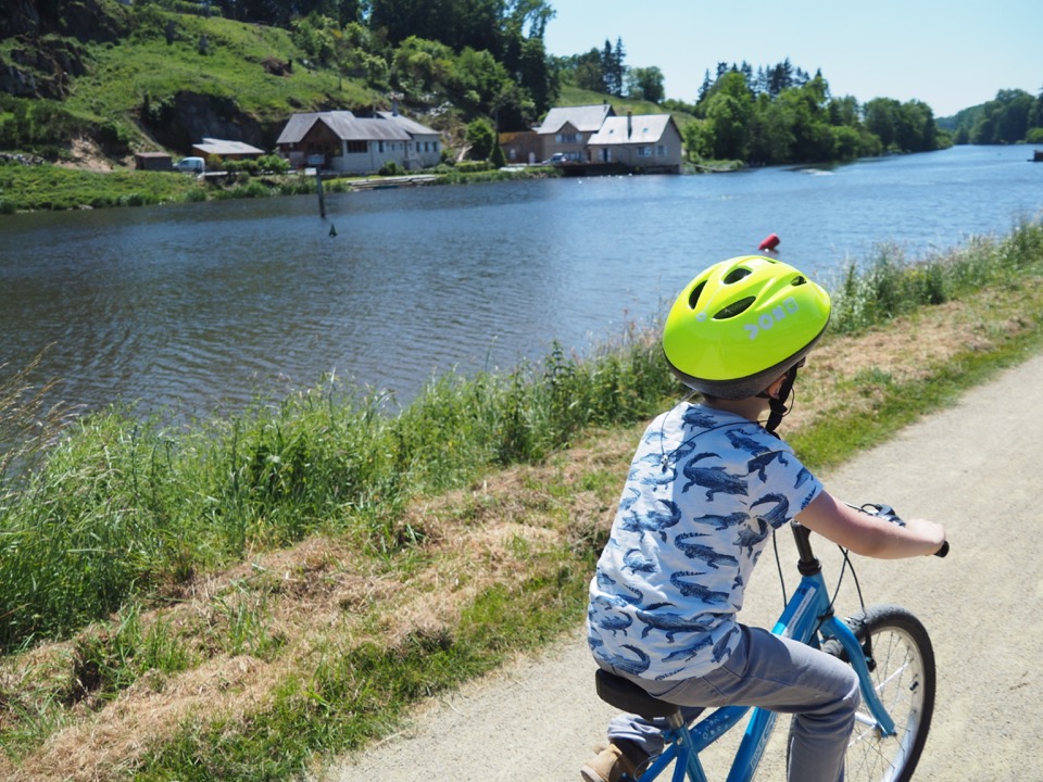 Au fil de la Mayenne : vélo et douceur de vivre…