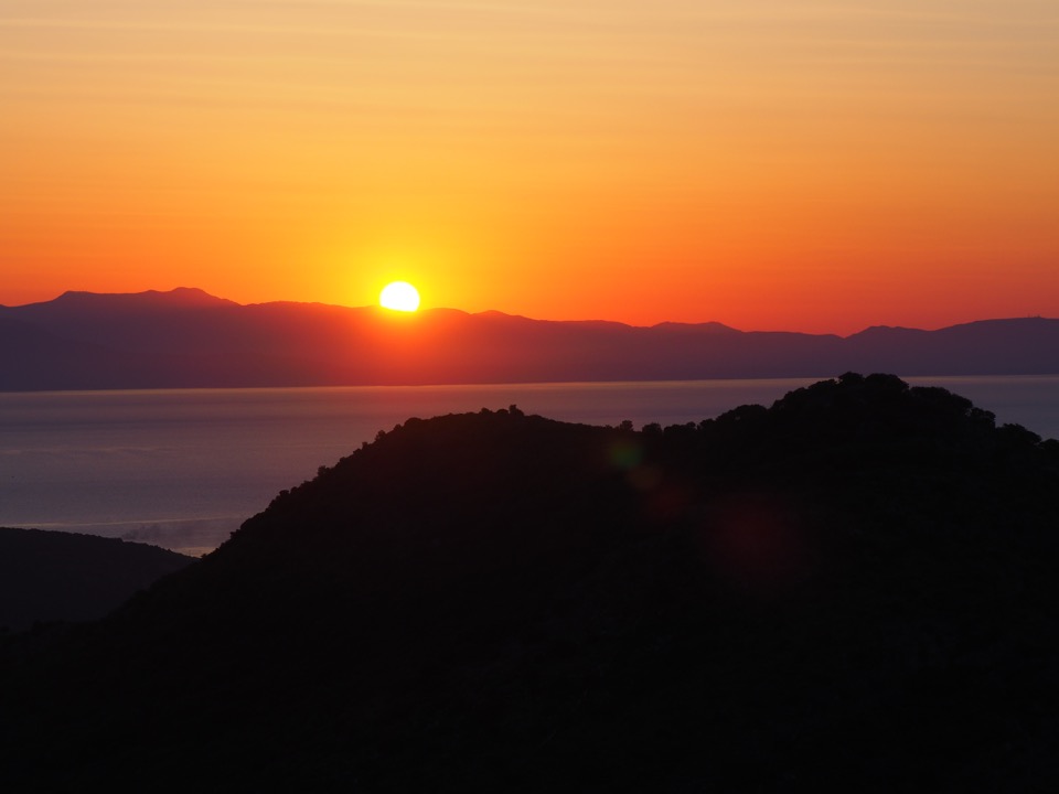 coucher du soleil en Grèce