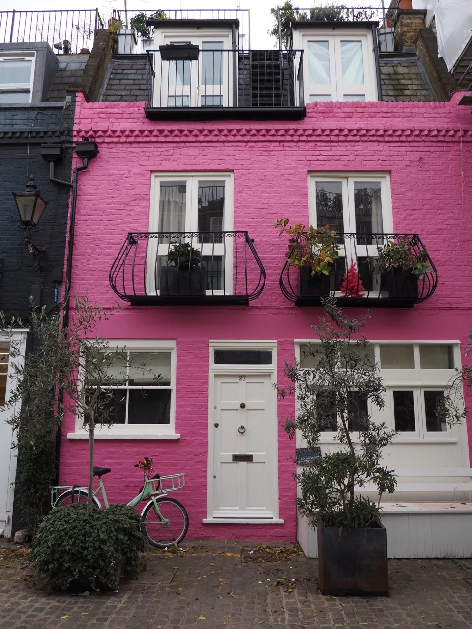 Notting Hill mews