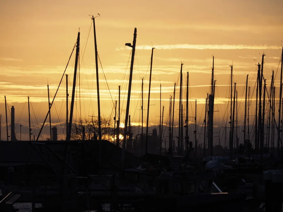 coucher du soleil voilier
