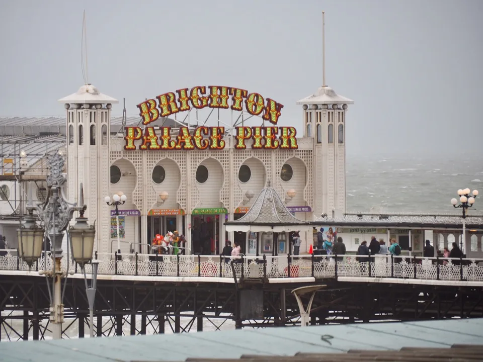 Entrée de la jetée du palais de Brighton