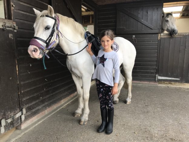 Notre vie en Angleterre (semaine 44) : forêt, équitation et départ chez les grands-parents !