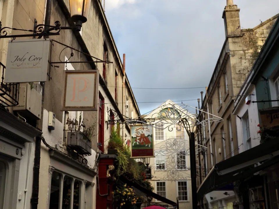 union passage bath