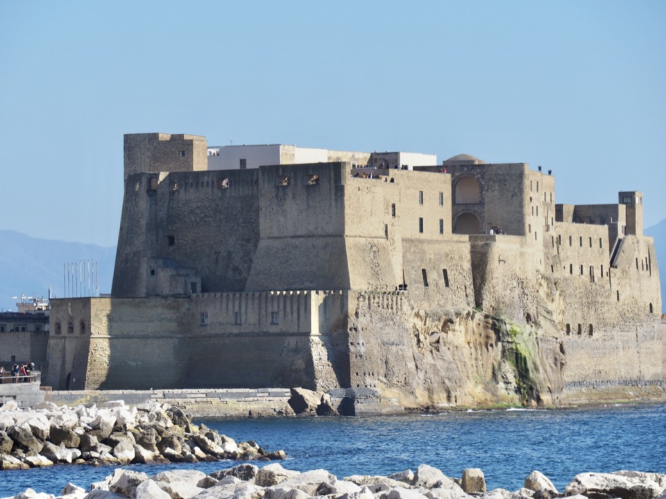 Castel del Ovo