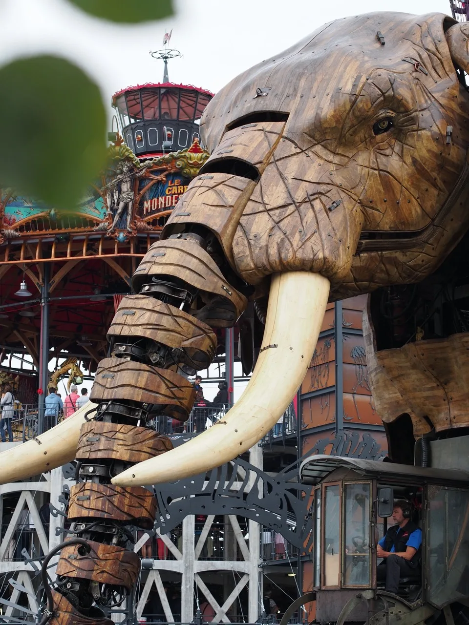 elephant nantes