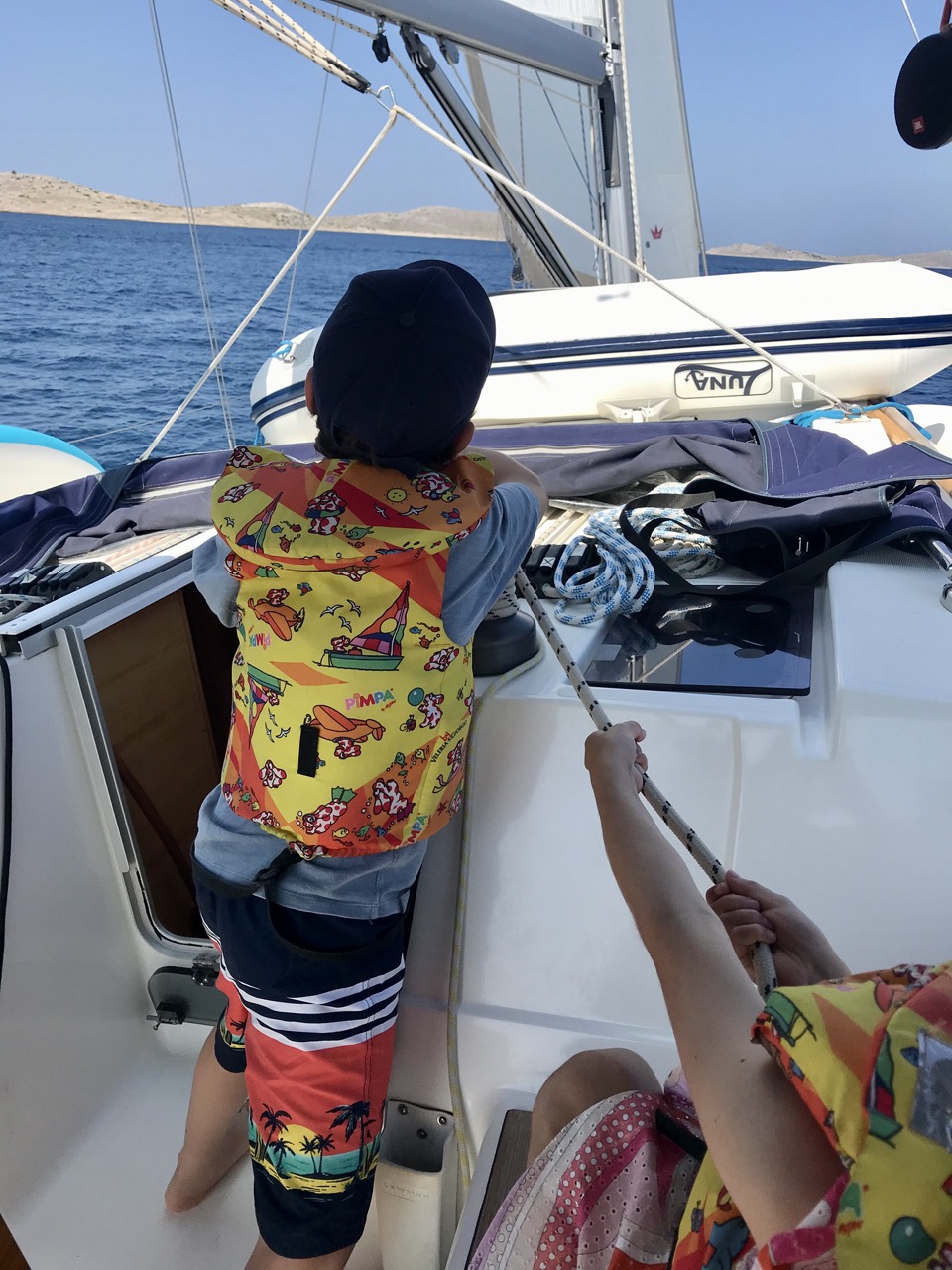 en voilier avec enfants