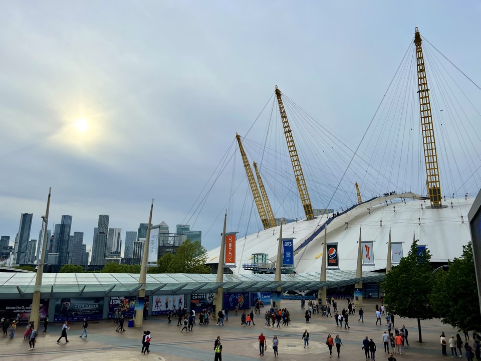 Notre vie en Angleterre #103 : quand Ticoeur chante au O2 à Londres !