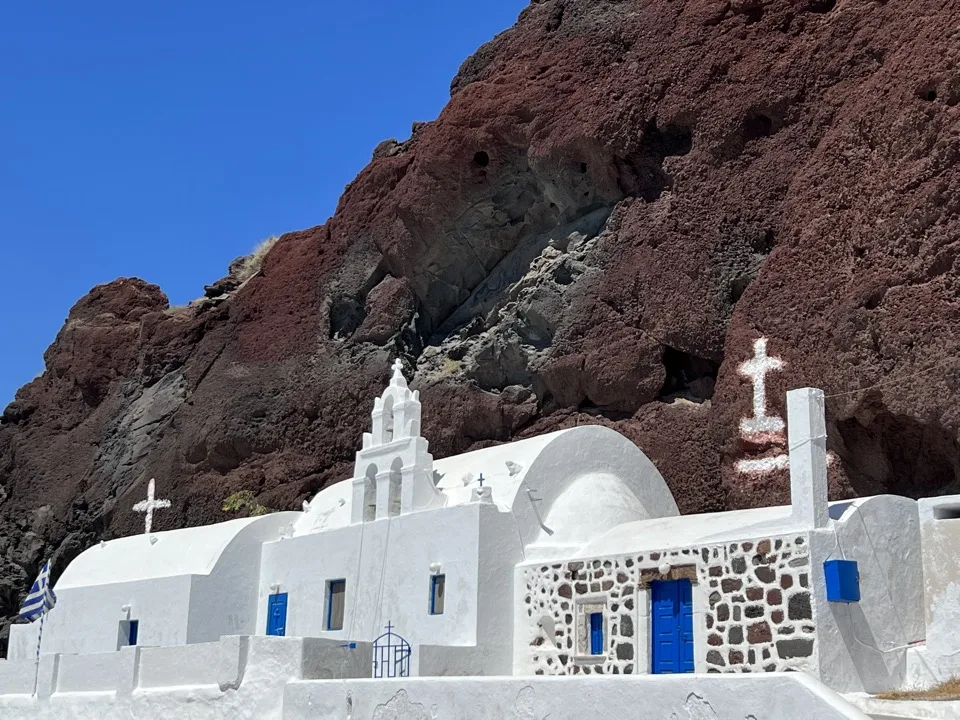 red beach santorin