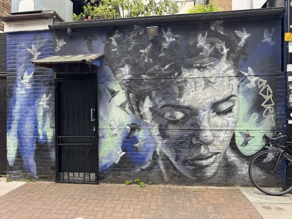 street art shoreditch