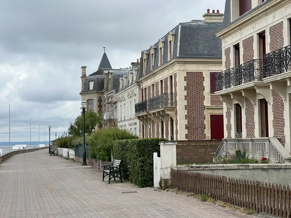 à vélo de caen à lion-sur-mer