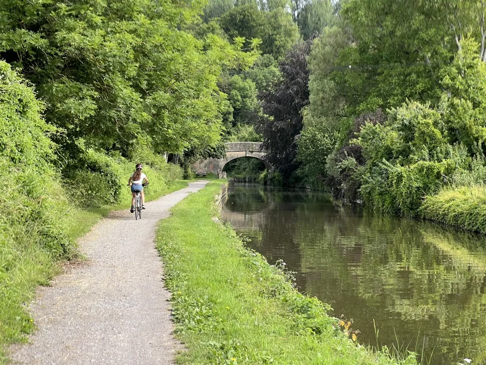 canal velo bath