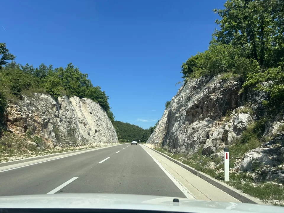 les routes au montenegro