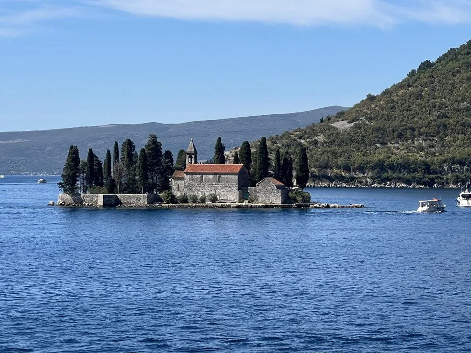 perast