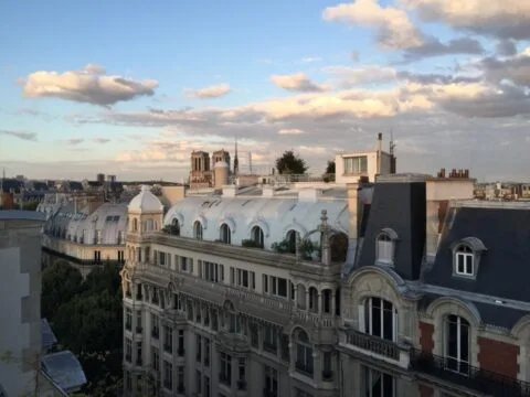 Choisir un hébergement pour votre séjour à Paris avec les enfants : notre guide par quartier 